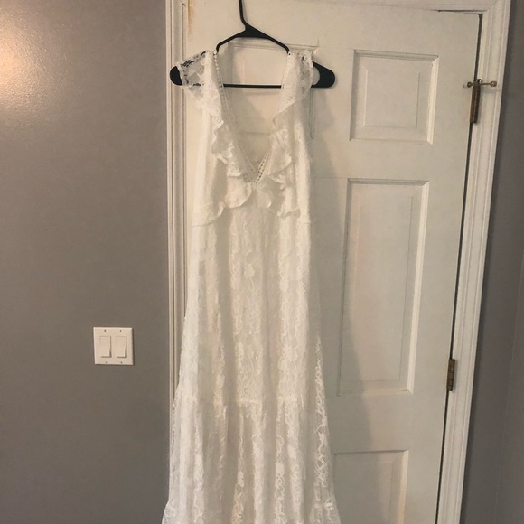 Baltic Born Dresses & Skirts - NWT Baltic born white Vivienne maxi